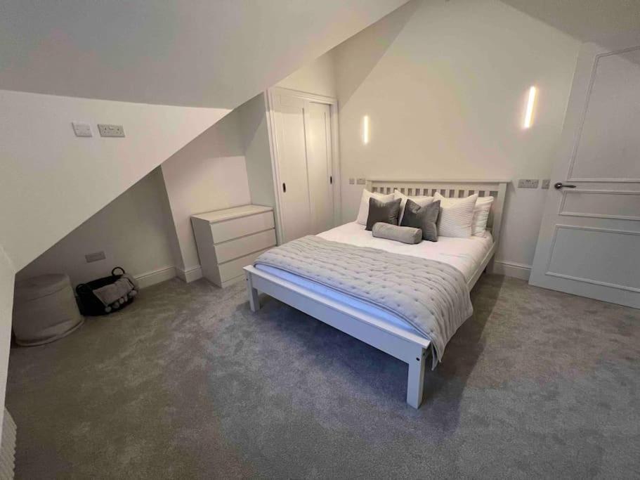 New Apartment, 10 Mins From Principality Stadium Cardiff Exteriér fotografie